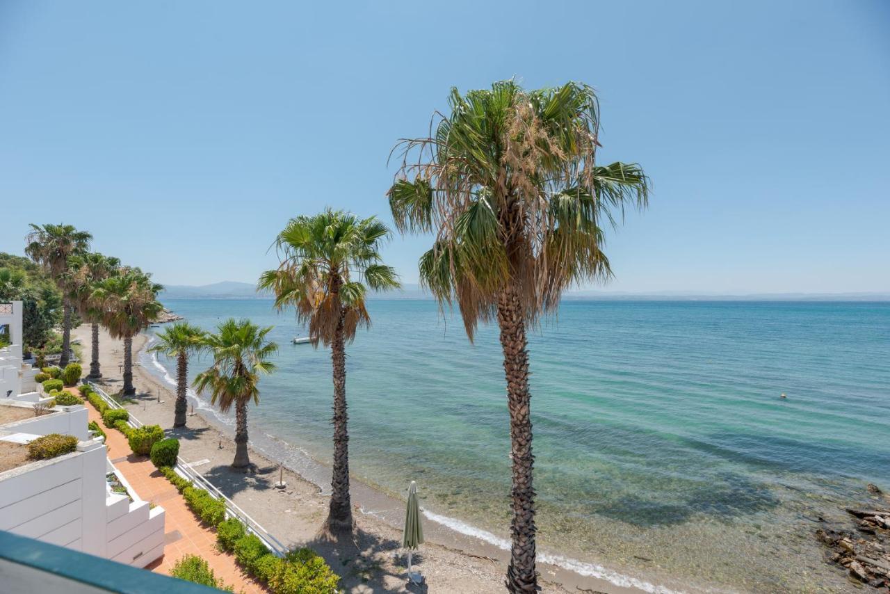 Beachfront Modern Apartment Erétria Extérieur photo